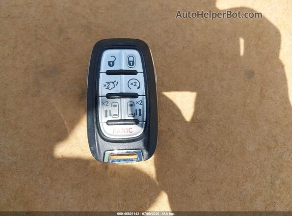 2C4RC1CG2PR596144 2023 CHRYSLER VOYAGER White Widok deski rozdzielczej