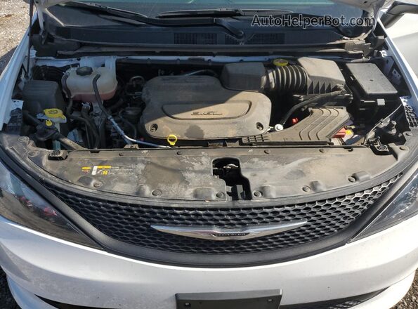 2C4RC1CG2PR602329 2023 CHRYSLER VOYAGER Белый Вид подкапотного пространства