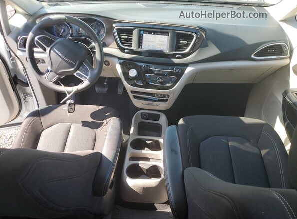 2C4RC1CG2PR602329 2023 CHRYSLER VOYAGER Белый Вид панели приборов