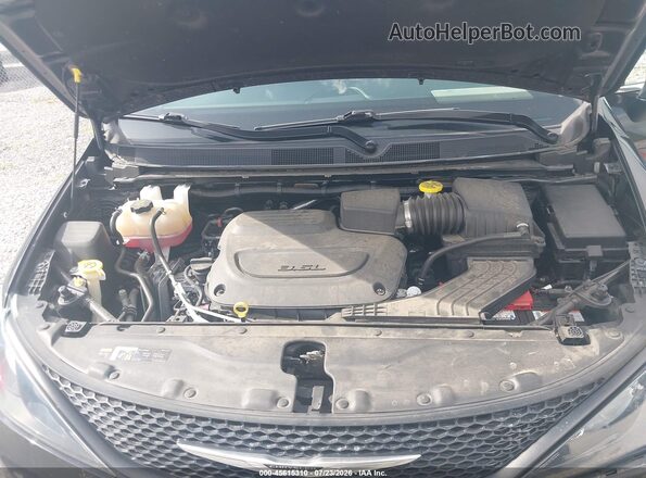 2C4RC1CG3PR525597 2023 CHRYSLER VOYAGER Black უკანა ხედი