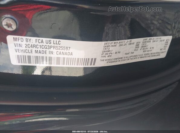 2C4RC1CG3PR525597 2023 CHRYSLER VOYAGER Black ძრავის განყოფილების ხედი