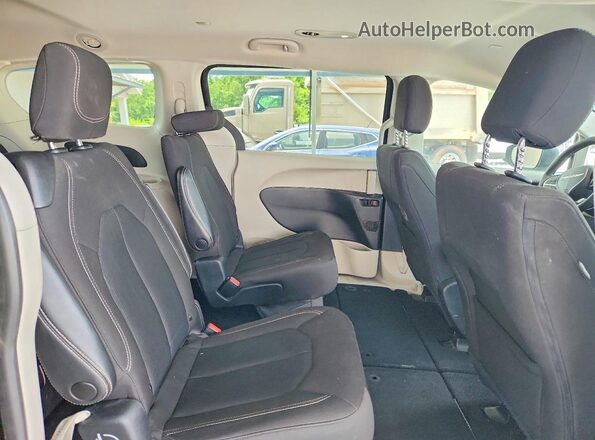 2C4RC1CG3PR557708 2023 CHRYSLER VOYAGER Черный Вид задней части салона