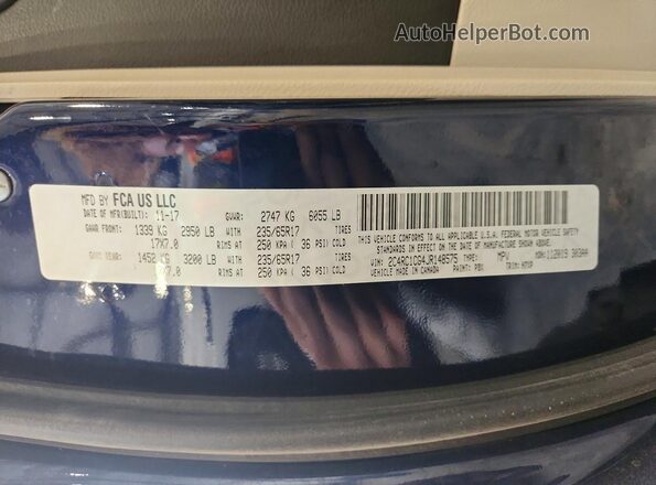 2C4RC1CG4JR148575 2018 CHRYSLER PACIFICA Blue Widok naklejki z numerem VIN