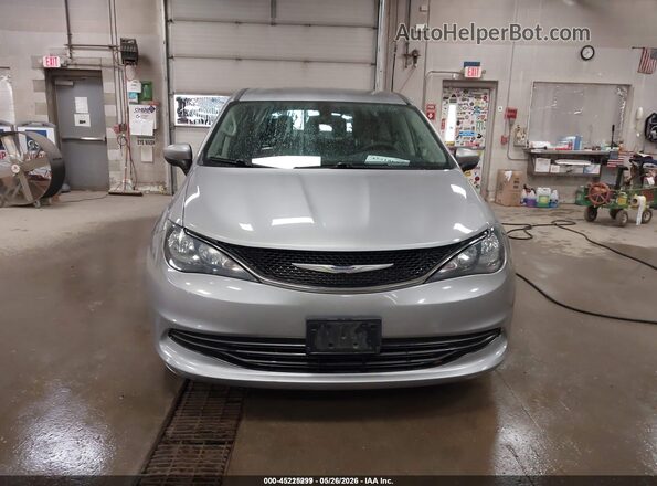 2C4RC1CG5LR190210 2020 CHRYSLER VOYAGER Silver Սարքավորումների վահանակի տեսք