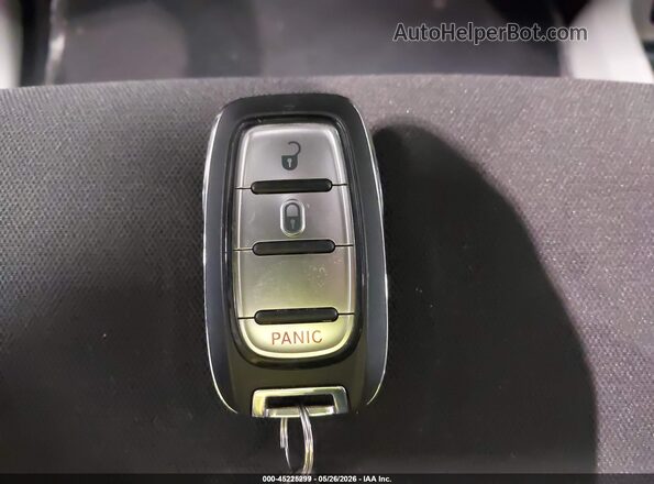 2C4RC1CG5LR190210 2020 CHRYSLER VOYAGER Silver Առջևի վահանակի տեսք
