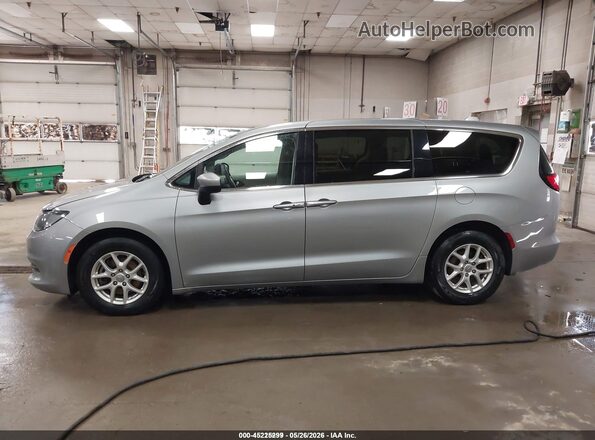 2C4RC1CG5LR190210 2020 CHRYSLER VOYAGER Silver Սալոնի 360 աստիճան տեսք