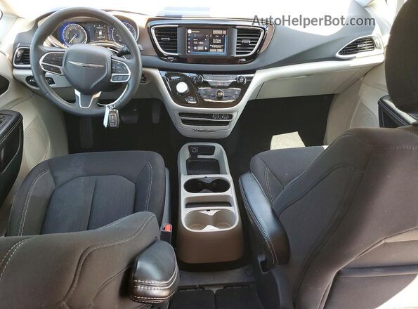 2C4RC1CG5PR566264 2023 CHRYSLER VOYAGER Черный Вид панели приборов