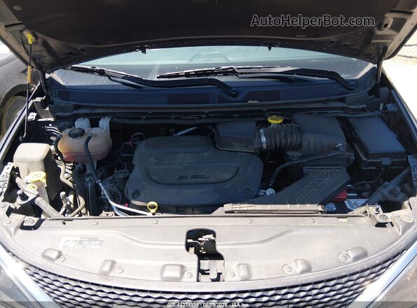 2C4RC1CG6LR252536 2020 CHRYSLER VOYAGER Gray Rear view