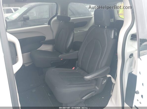 2C4RC1CG6PR623409 2023 CHRYSLER VOYAGER Белый Вид наклейки с VIN-кодом