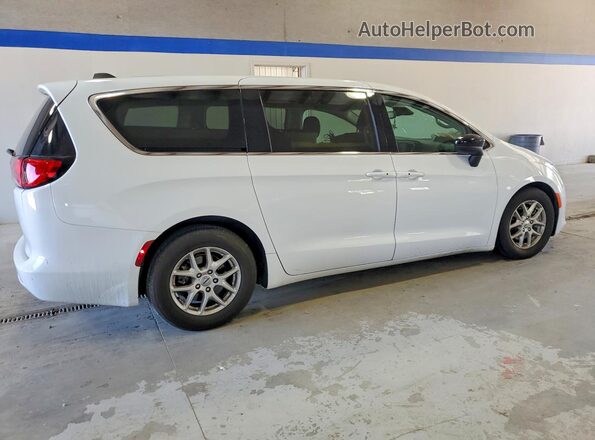 2C4RC1CG6RR200493 2024 CHRYSLER VOYAGER White Tył prawy