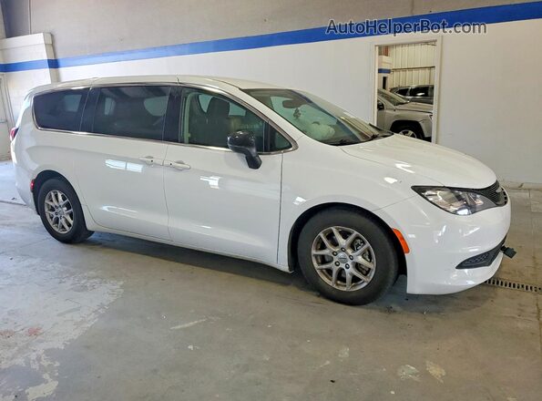 2C4RC1CG6RR200493 2024 CHRYSLER VOYAGER White Przód prawy