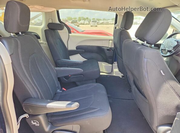 2C4RC1CG7LR134530 2020 CHRYSLER VOYAGER Blue Vista interior trasera