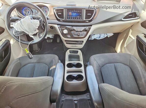 2C4RC1CG7LR134530 2020 CHRYSLER VOYAGER Blue Vista del salpicadero