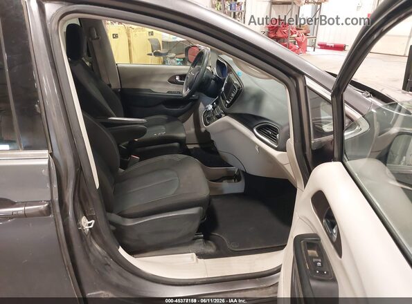 2C4RC1CG7NR127760 2022 CHRYSLER VOYAGER Gray Widok wnętrza z przodu