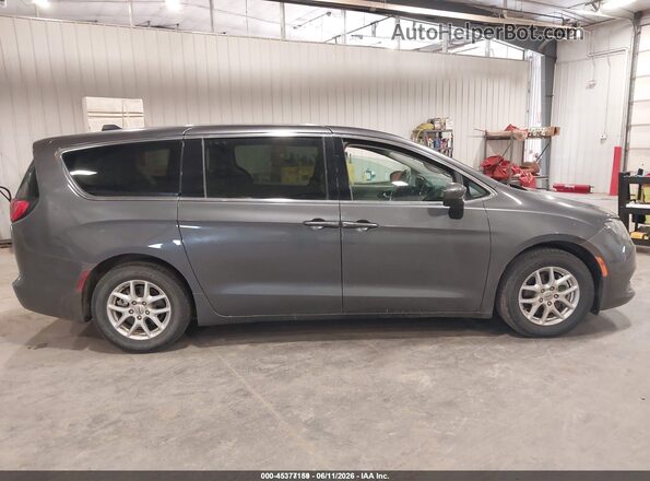 2C4RC1CG7NR127760 2022 CHRYSLER VOYAGER Gray Widok wnętrza z tyłu