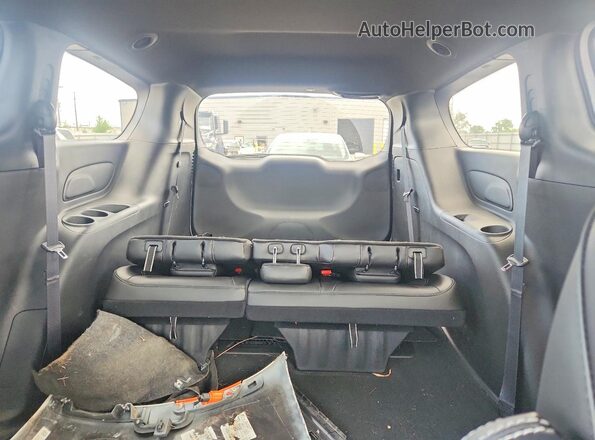 2C4RC1CG7TR214264 2026 CHRYSLER VOYAGER White Widok tylnych siedzeń