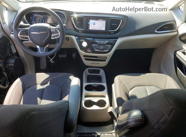2C4RC1CG8NR102771 2022 CHRYSLER VOYAGER Белый Вид панели приборов