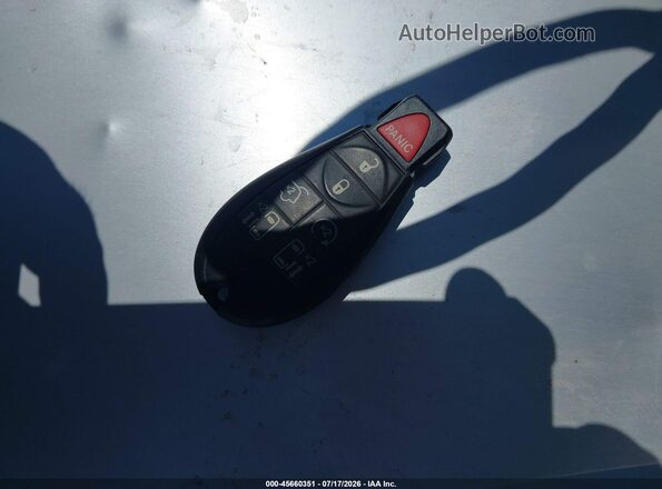 2C4RC1CG9GR302979 2016 CHRYSLER TOWN & COUNTRY Red Vista del salpicadero