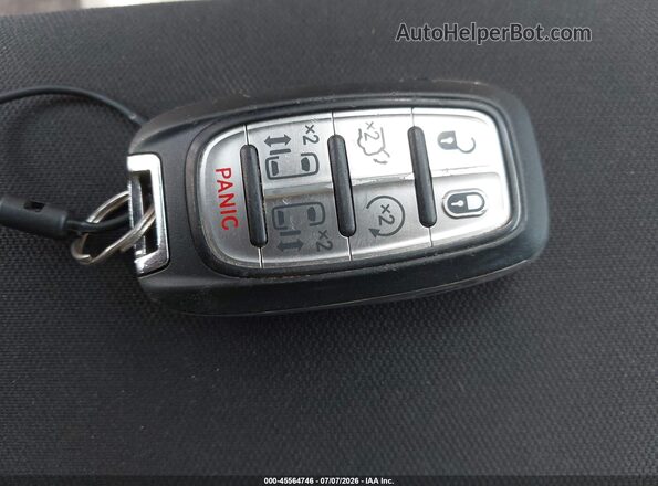 2C4RC1CG9PR601923 2023 CHRYSLER VOYAGER Белый Вид панели приборов