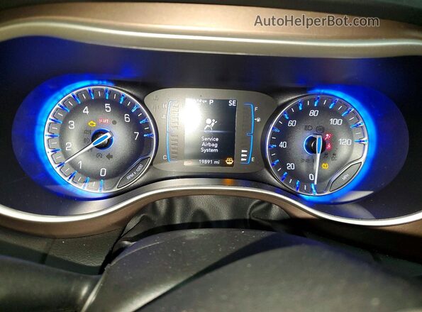 2C4RC1CGXPR568060 2023 CHRYSLER VOYAGER White Instrument cluster view