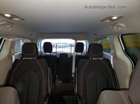 2C4RC1CGXPR568060 2023 CHRYSLER VOYAGER White Rear seats view
