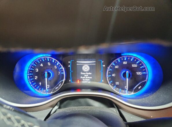 2C4RC1CGXRR146714 2024 CHRYSLER VOYAGER White Instrument cluster view