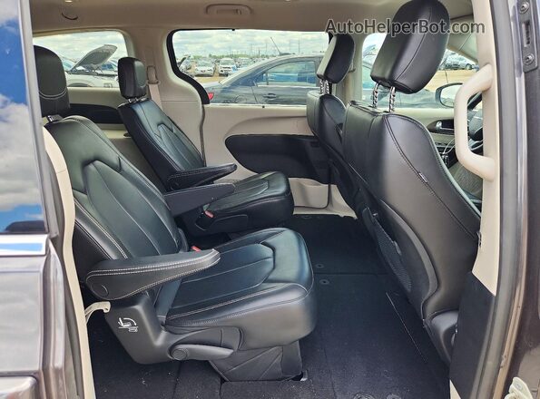 2C4RC1DG0LR286163 2020 CHRYSLER VOYAGER Угольный Вид задней части салона