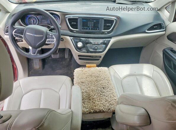 2C4RC1DG1MR546412 2021 CHRYSLER VOYAGER Бордовый Вид панели приборов