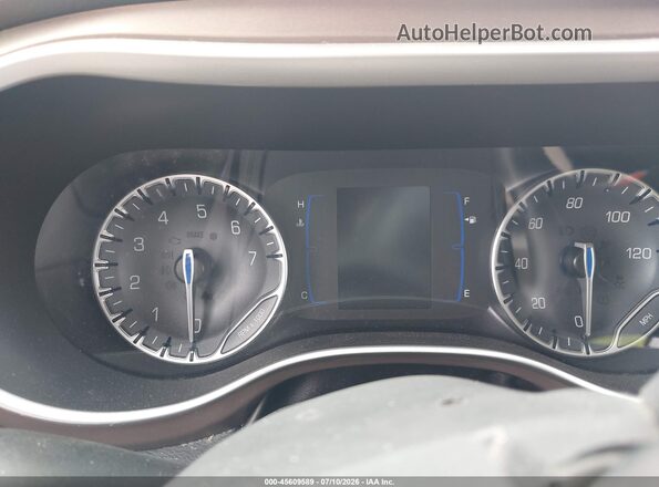 2C4RC1DG3HR512834 2017 CHRYSLER PACIFICA White უკანა სავარძლების ხედი