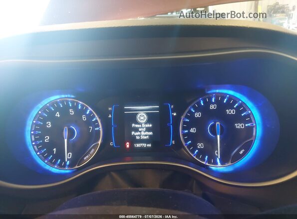 2C4RC1DG3JR274179 2018 CHRYSLER PACIFICA Red Հետևի նստատեղերի տեսք