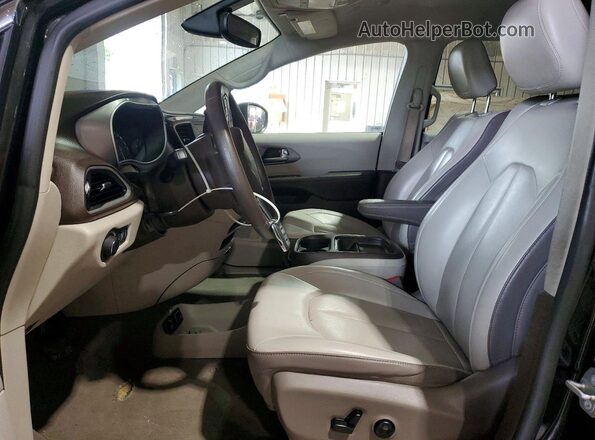 2C4RC1DG3MR509362 2021 CHRYSLER VOYAGER Черный Вид салона спереди
