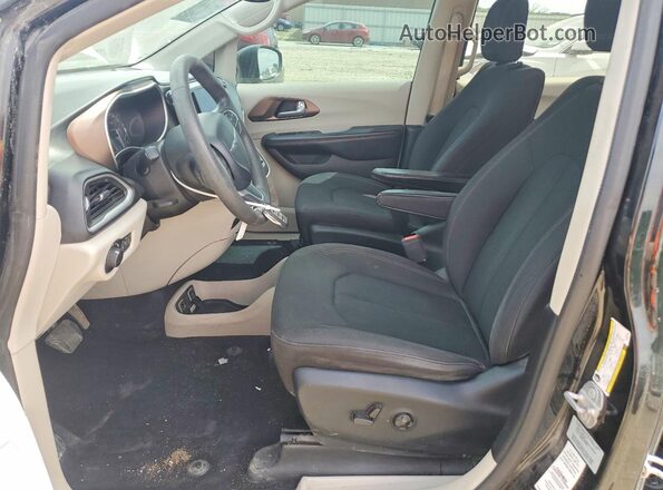 2C4RC1DG4HR835628 2017 CHRYSLER PACIFICA Черный Вид салона спереди