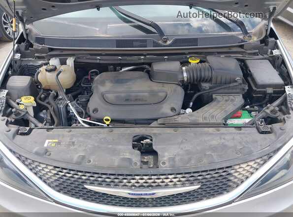 2C4RC1DG4LR265879 2020 CHRYSLER VOYAGER Серебряный Вид сзади