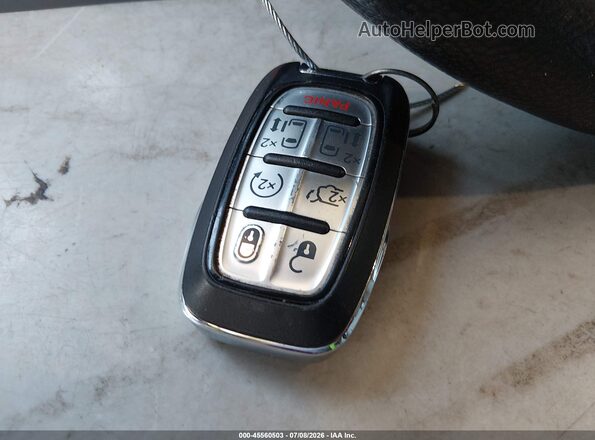 2C4RC1DG5MR547420 2021 CHRYSLER VOYAGER Silver Առջևի վահանակի տեսք