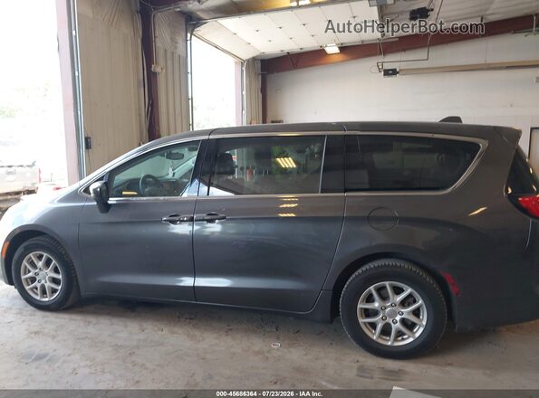2C4RC1DG6HR501147 2017 CHRYSLER PACIFICA Gray 360 interior view