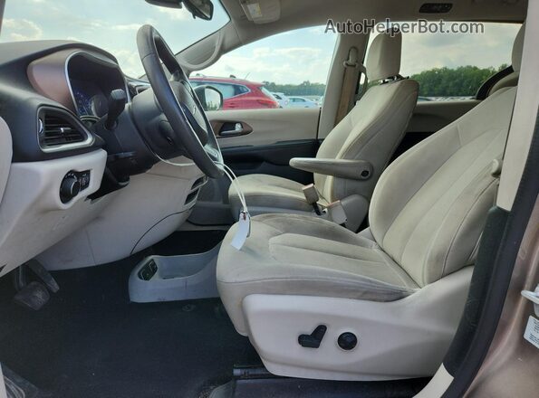 2C4RC1DG6HR536710 2017 CHRYSLER PACIFICA Tan წინა სალონის ხედი