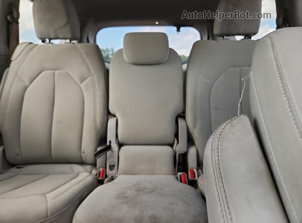 2C4RC1DG6HR536710 2017 CHRYSLER PACIFICA Tan უკანა სავარძლების ხედი