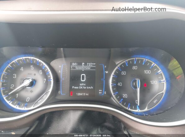 2C4RC1DG6LR181854 2020 CHRYSLER VOYAGER Gray Widok tylnych siedzeń