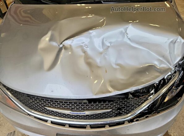 2C4RC1DG7HR578187 2017 CHRYSLER PACIFICA Silver Engine compartment view