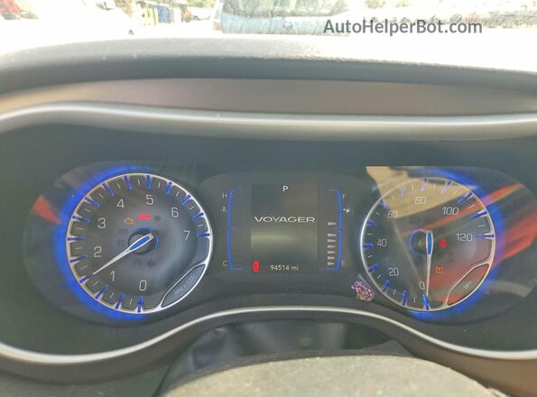 2C4RC1DG7LR157062 2020 CHRYSLER VOYAGER Charcoal ხელსაწყოთა პანელის ხედი