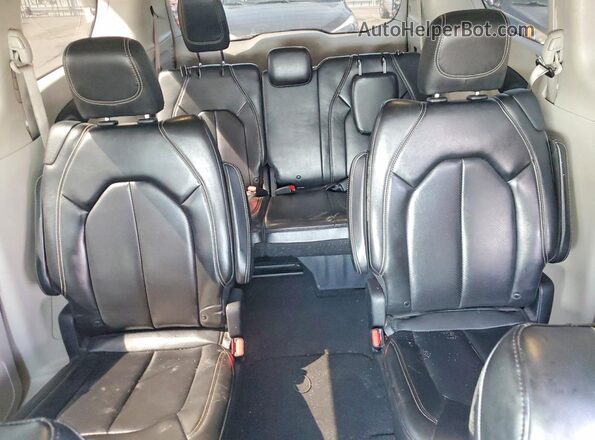 2C4RC1DG7LR157062 2020 CHRYSLER VOYAGER Charcoal უკანა სავარძლების ხედი