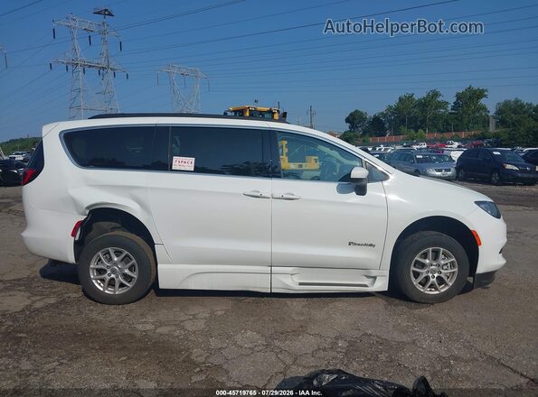 2C4RC1DG7MR564915 2021 CHRYSLER VOYAGER White უკანა სალონის ხედი