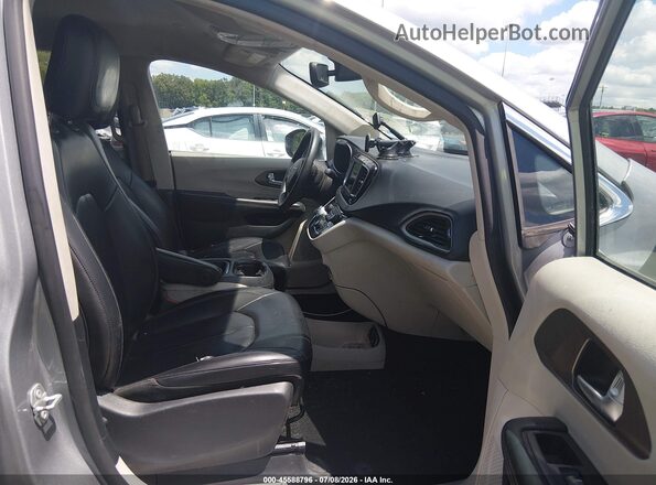 2C4RC1DG8MR506442 2021 CHRYSLER VOYAGER Silver Vista interior delantera