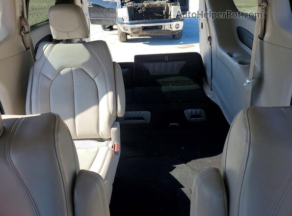 2C4RC1DG8MR546410 2021 CHRYSLER VOYAGER Red Вид задніх сидінь