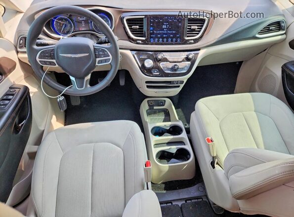 2C4RC1DG9HR587697 2017 CHRYSLER PACIFICA Beige Widok deski rozdzielczej