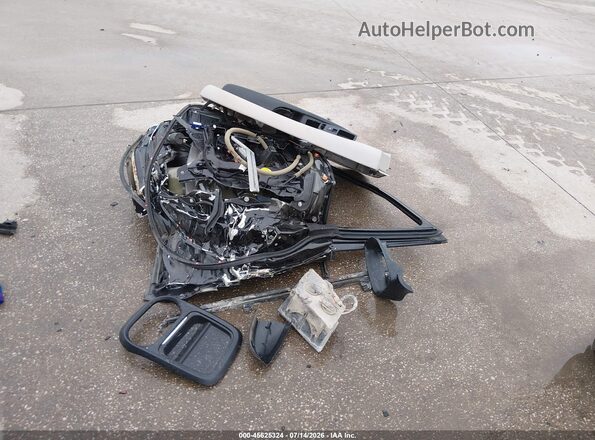 2C4RC1DG9LR266252 2020 CHRYSLER VOYAGER Black Widok zestawu wskaźników