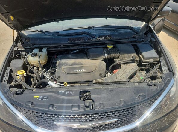 2C4RC1DGXHR609514 2017 CHRYSLER PACIFICA Black ძრავის განყოფილების ხედი