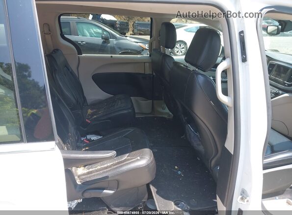 2C4RC1DGXLR265997 2020 CHRYSLER VOYAGER White Вид наклейки з VIN-кодом