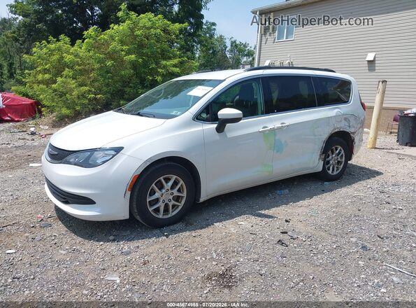 2C4RC1DGXLR265997 2020 CHRYSLER VOYAGER White Передня ліва чверть