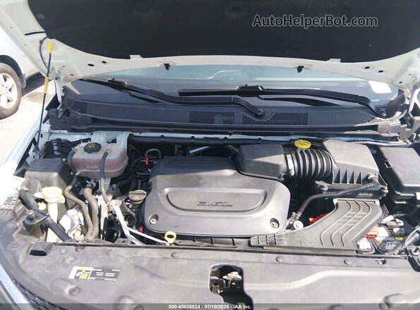2C4RC1DGXMR506734 2021 CHRYSLER VOYAGER White უკანა ხედი